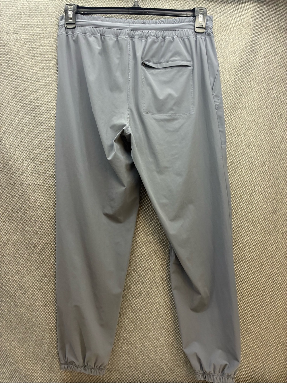 Vuori Women's Miles Jogger, grey, Women’s Small - Picture 4 of 16